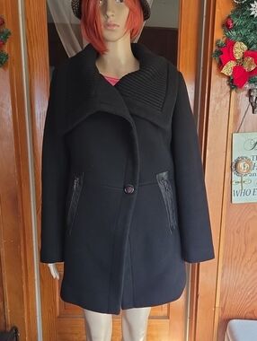 Trina Turk Black Wool-Blend Pea Coat with Ribbed Shawl Collar